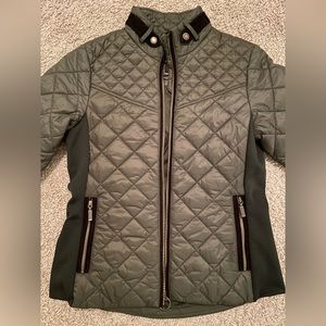 Barbour tartan women’s jacket US size 6. Never worn!!